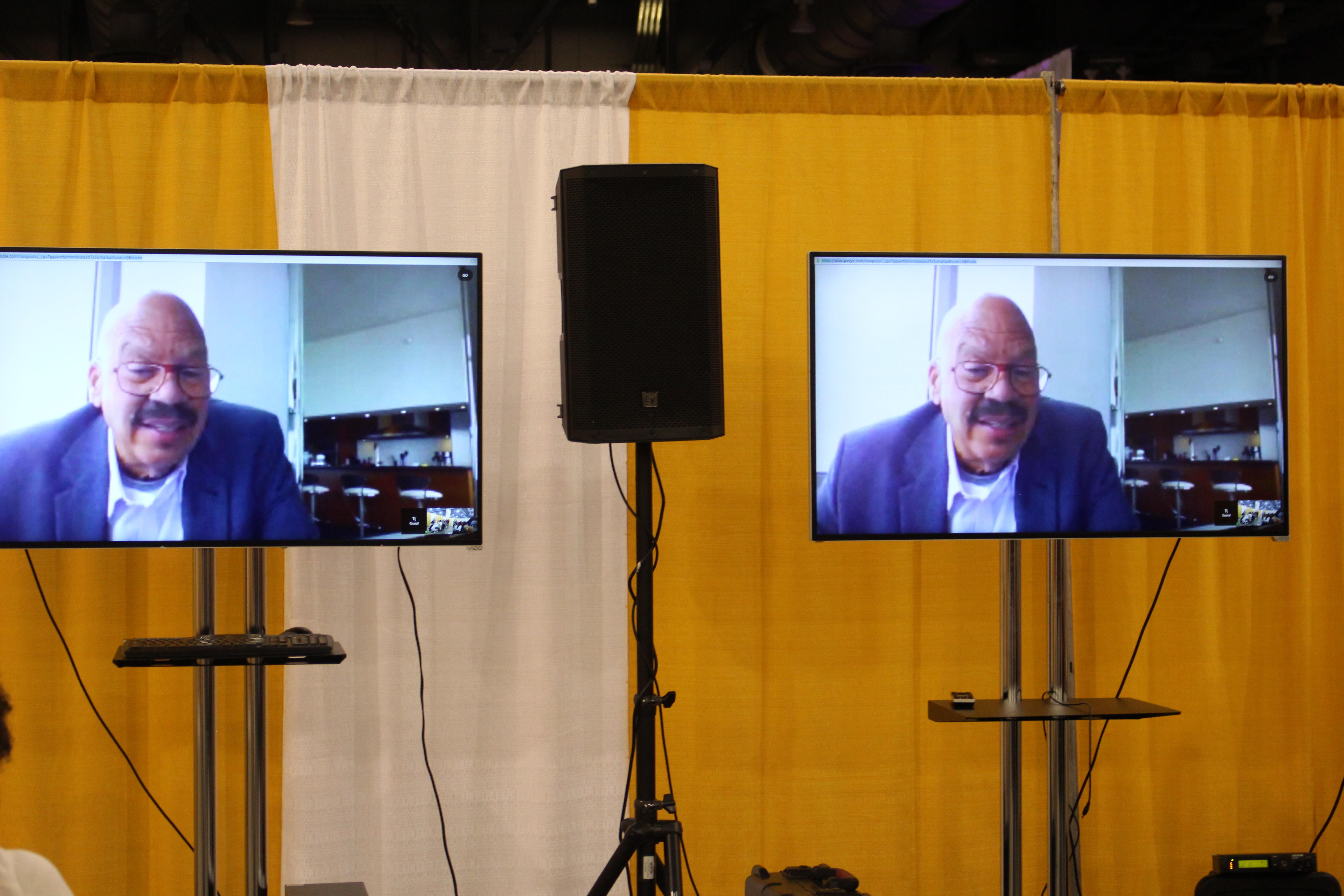 Digital Suite Hangout