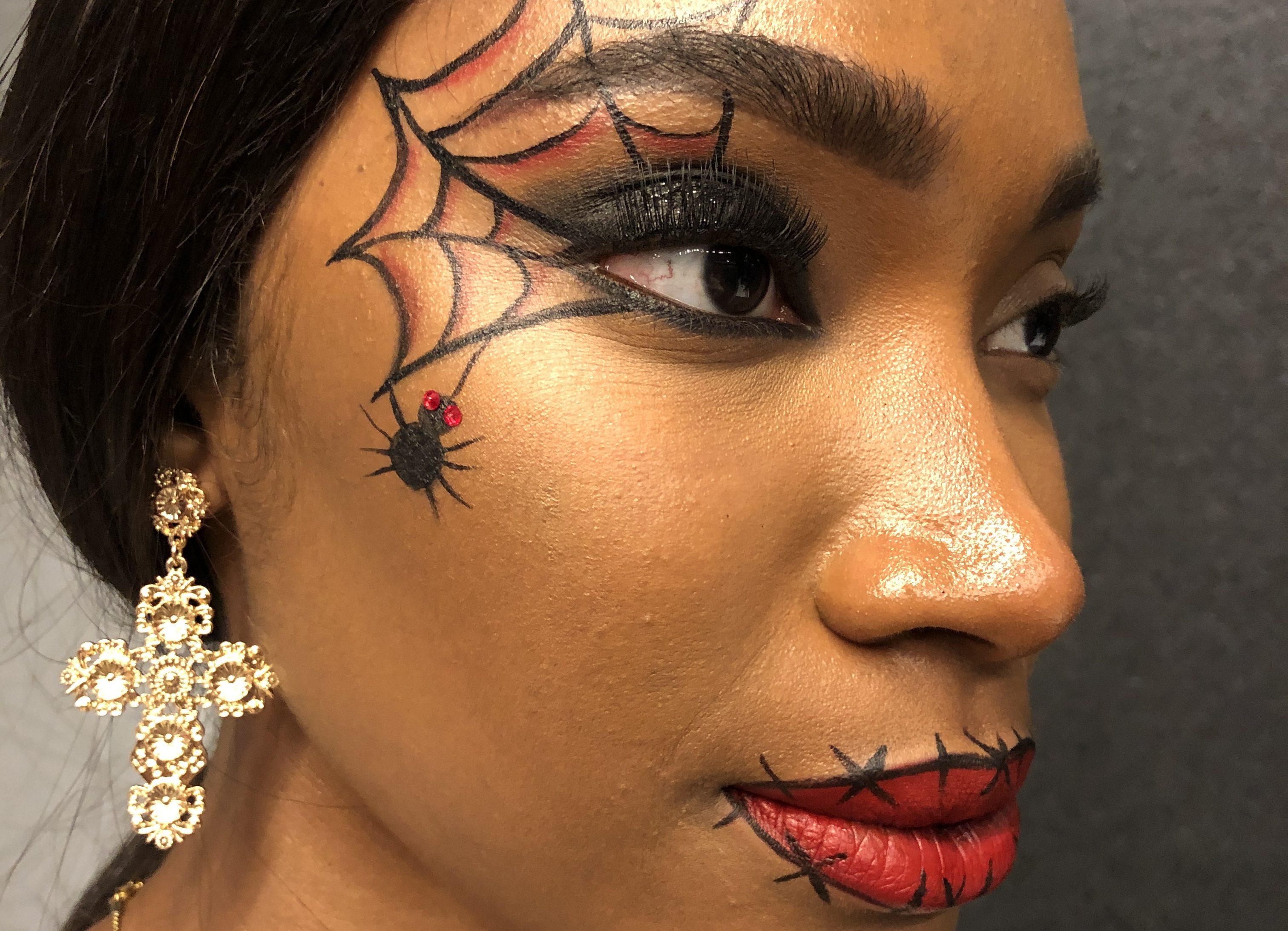 Pond's Halloween Makeup with Glamsquad