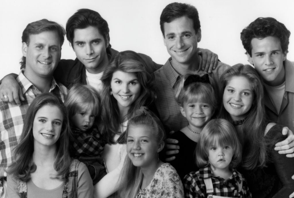 Full Cast Promotional Photo For 'Full House'