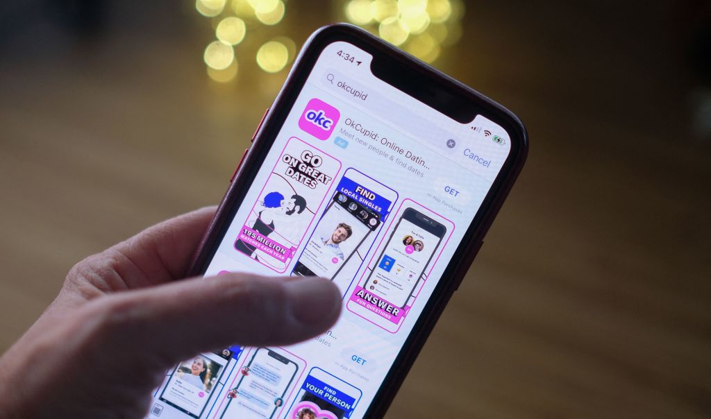 US-HEALTH-VIRUS-DATING-INTERNET-LIFESTYLE