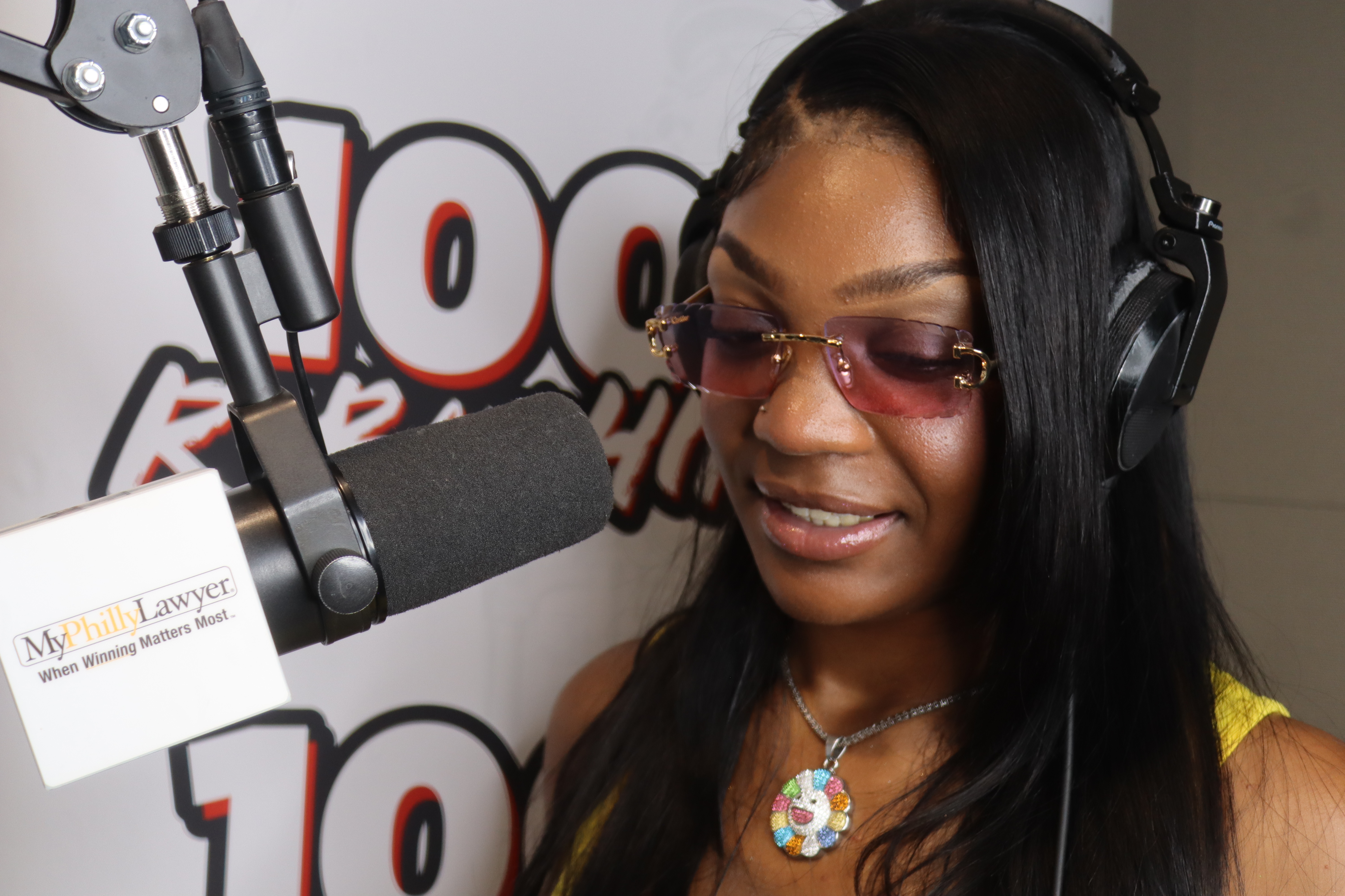 Rocsann Vibin heavy with DJ Caesar Freestyle on 100.3 HD2